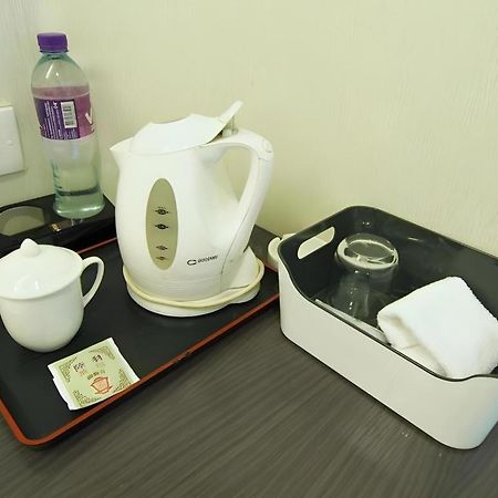 Goodrich Hotel Гонконг Экстерьер фото