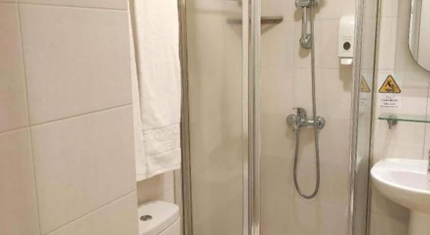 Goodrich Hotel Гонконг Экстерьер фото